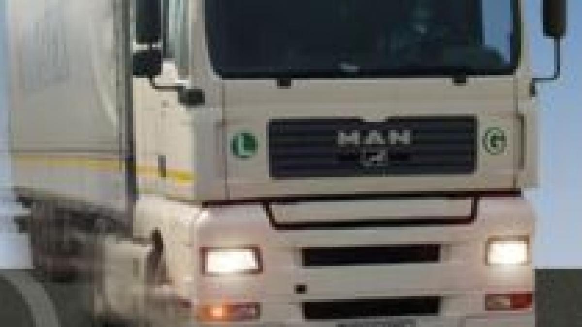 bulgaria un camion din romania s a ciocnit cu un microbuz doi oameni au murit