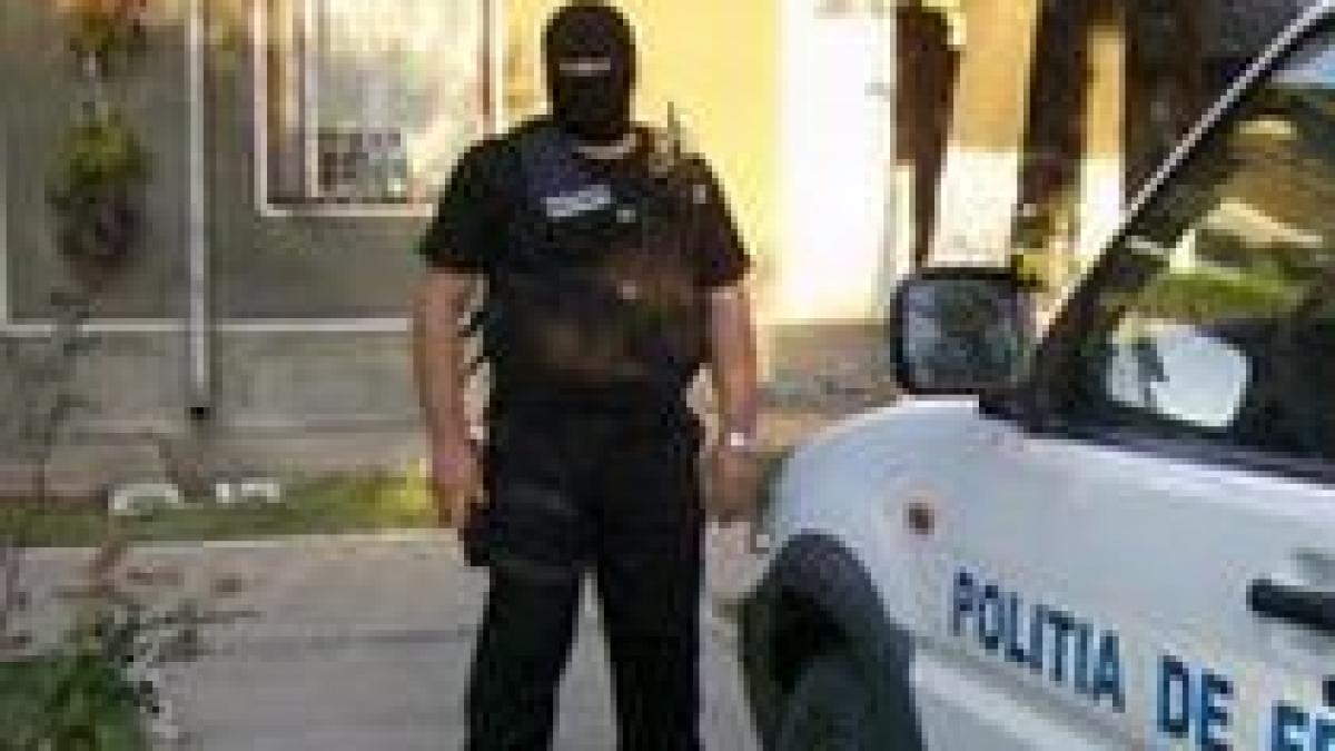 lupte de strada intre rromii din sintesti trei persoane au fost ranite usor