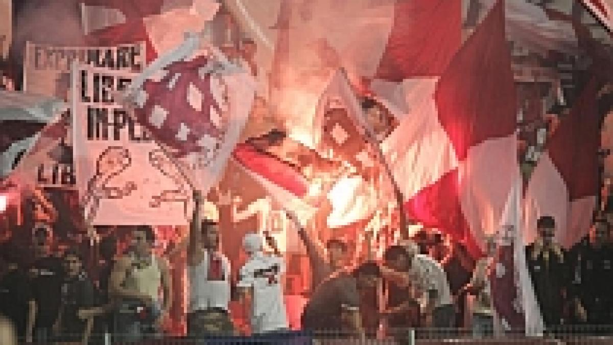 zece suporteri rapidisti au fost retinuti de jandarmi video