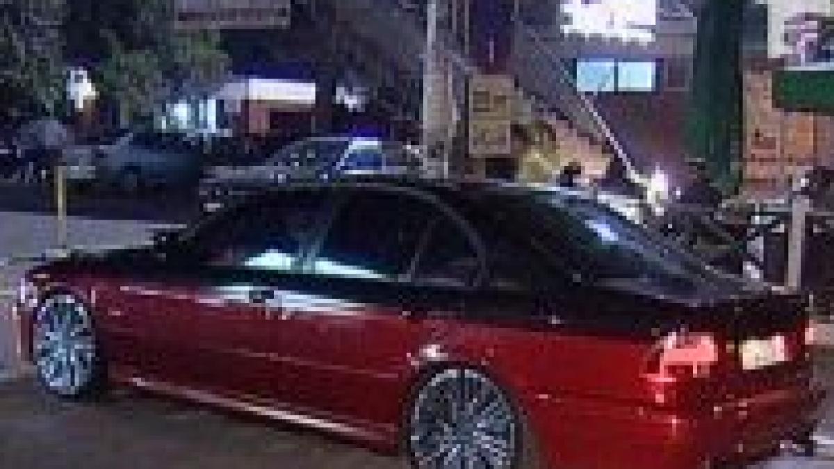 facultate pe banii parintilor masinile de fite au impanzit cartierul regie