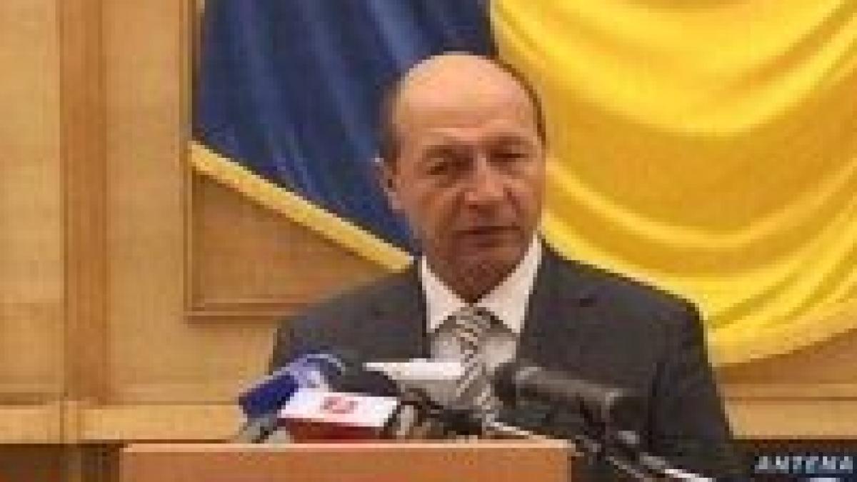 traian basescu sustine ca mai multi consuli vor fi schimbati din functie