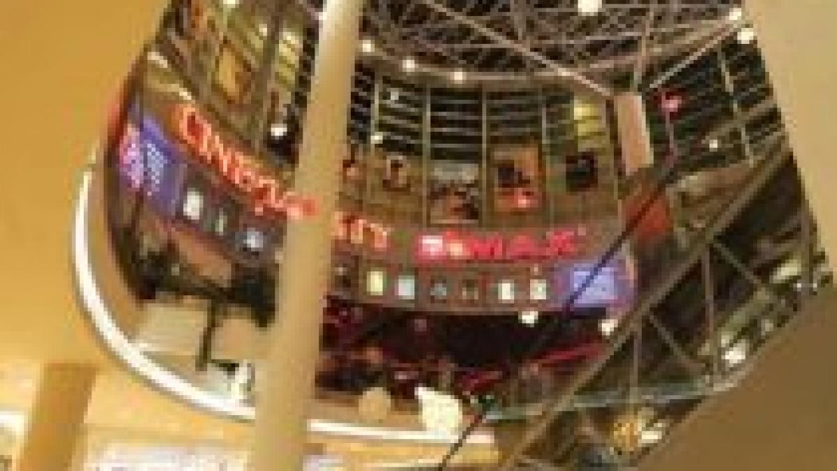 in ciuda crizei imobiliare in romania se construiesc hoteluri de 5 stele