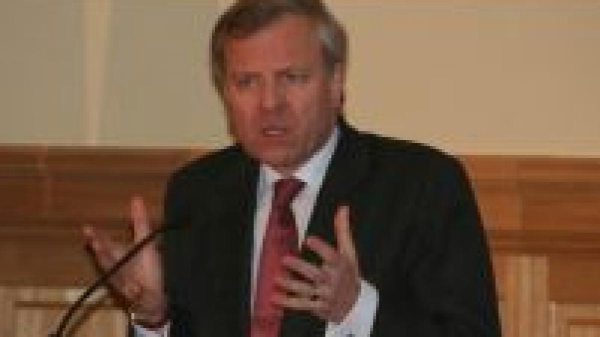 nato sfideaza criza financiara jaap de hoop scheffer cere mai multi bani pentru aparare