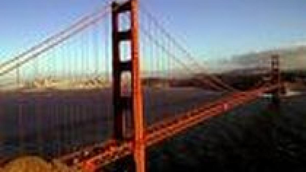 san francisco plase anti suicid pe podul golden gate
