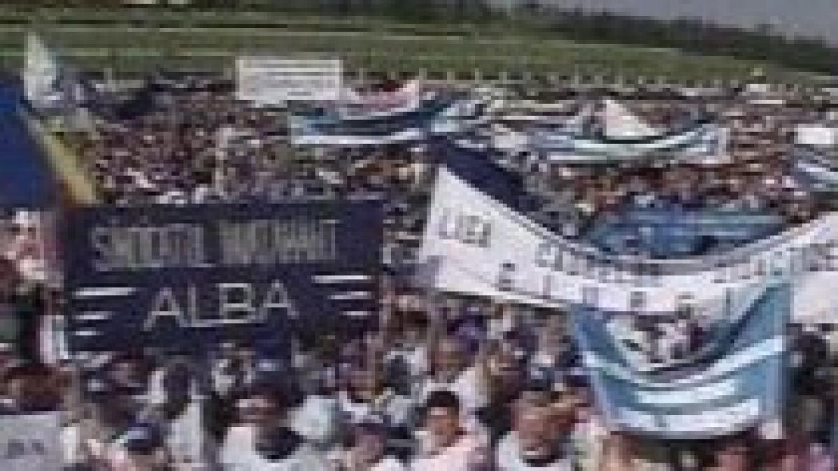 cresterea salariilor profesorilor constitutionala va ingheta guvernul salariile