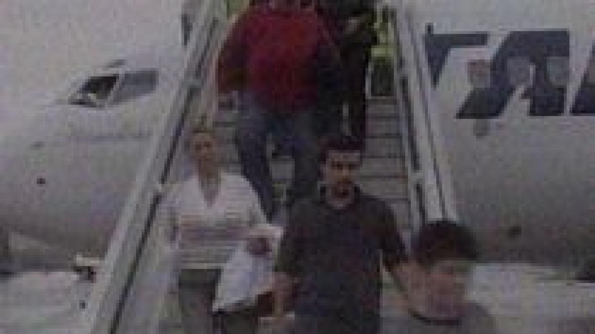 istanbul un avion tarom pilotat de omul cu cea mai mare pensie din romania a iesit de pe pista