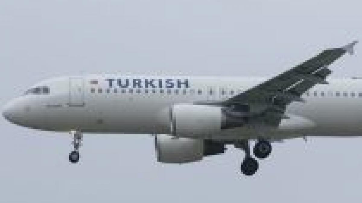 un rus a incercat sa deturneze un avion al turkish airlines care zbura spre sankt petersburg