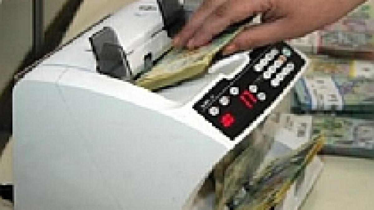 leul se apreciaza un euro tranzactionat la 3 65 lei pe piata interbancara