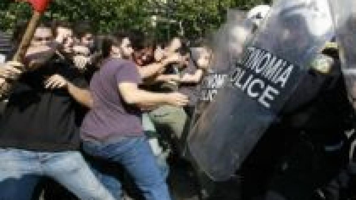 grecia confruntari violente intre sindicalisti si fortele de ordine in urma unui miting