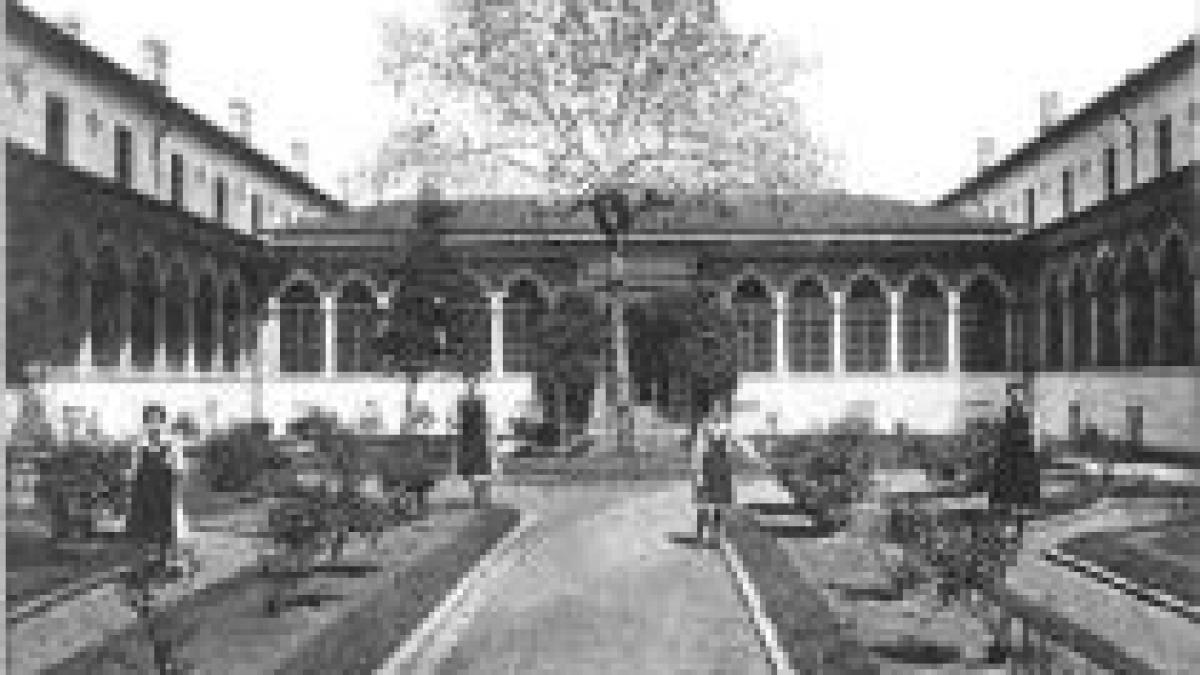 cea mai mare scoala din bucuresti risca sa se prabuseasca