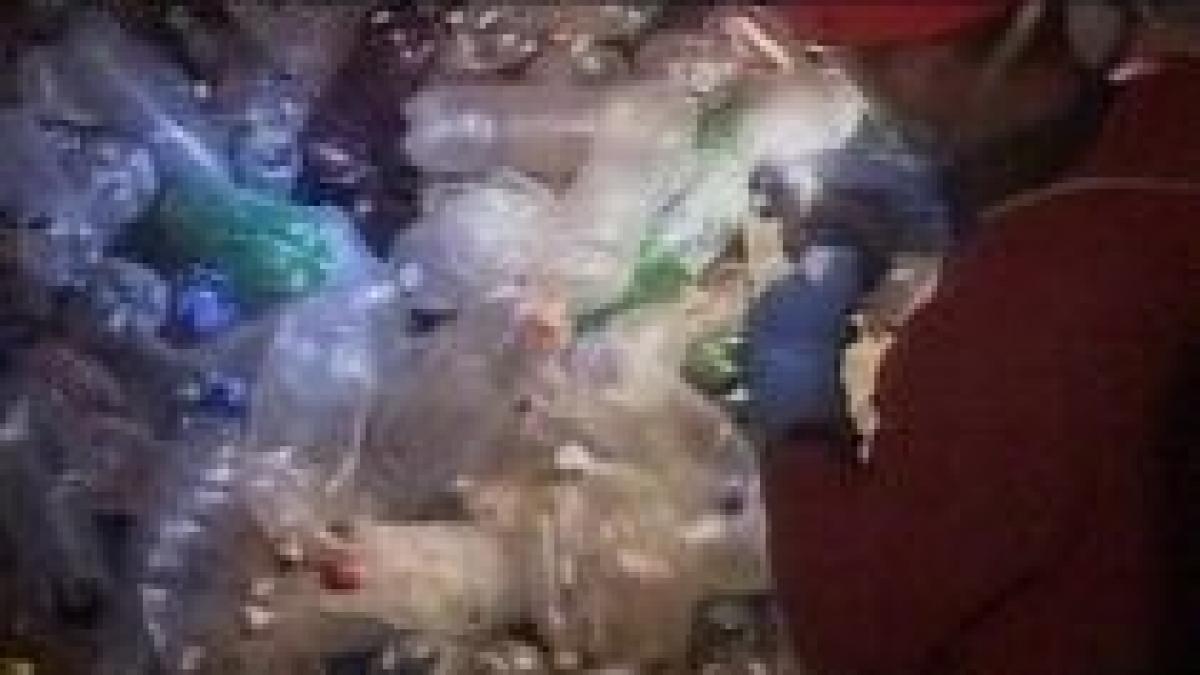 avem o tara ce facem cu ea pestera de la campeneasa unica in europa inecata in gunoaie