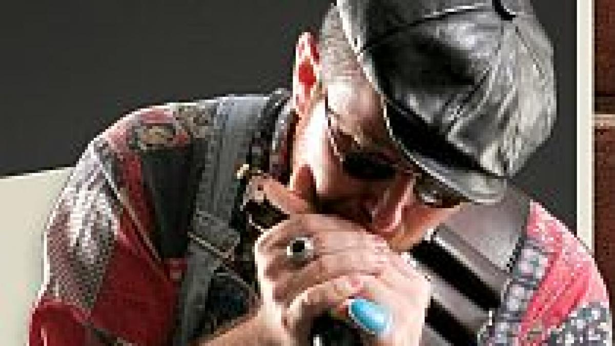 sambata 25 octombrie prinde trenul de noapte in green hours