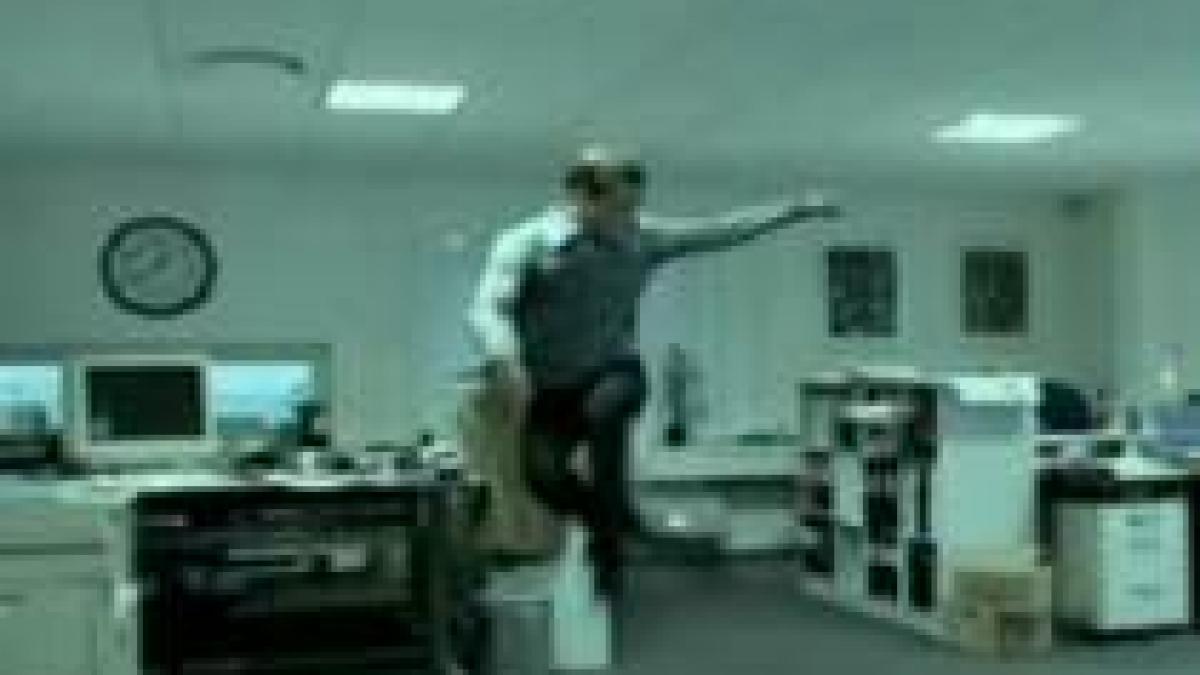 mai tare ca ronaldinho unde poate duce munca la birou video