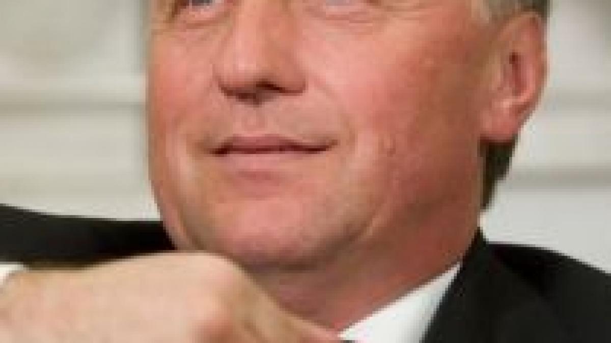 paparazzo agresat de premierul cehiei video