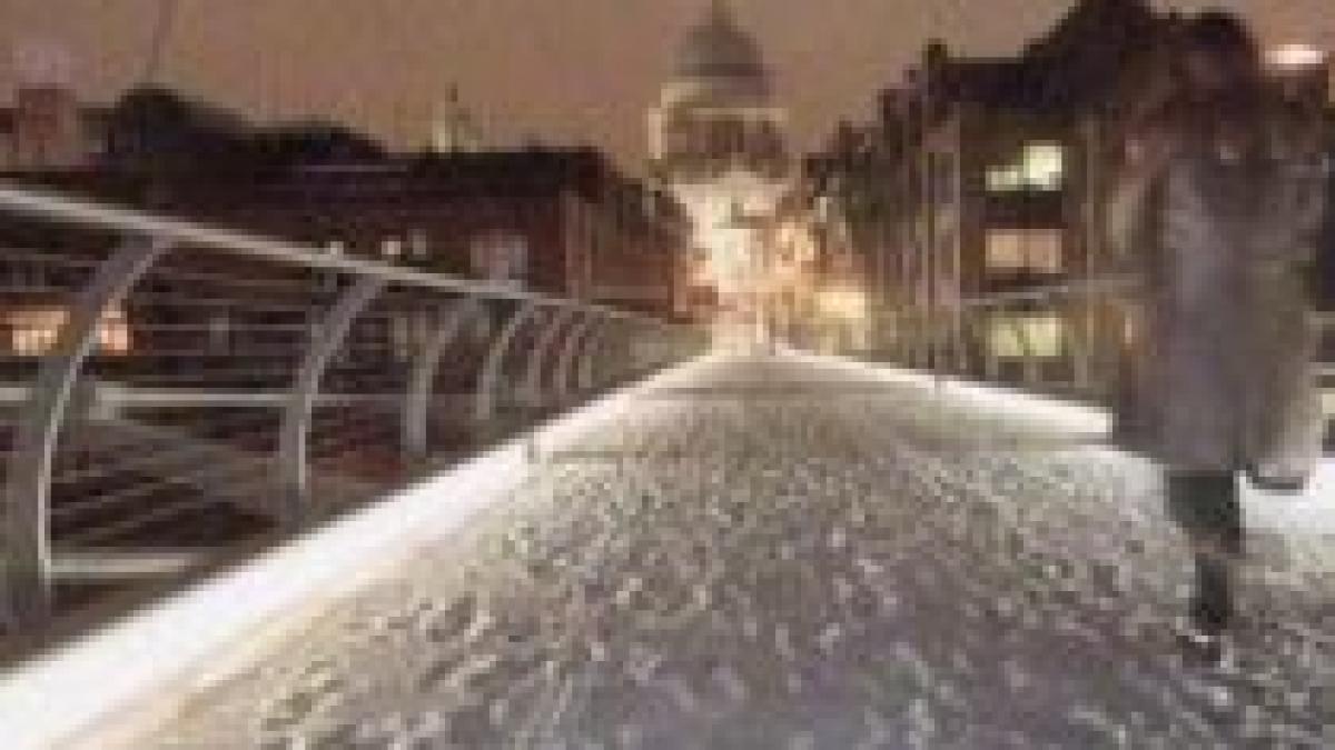 marea britanie acoperita de zapada ninsoare abundenta in octombrie