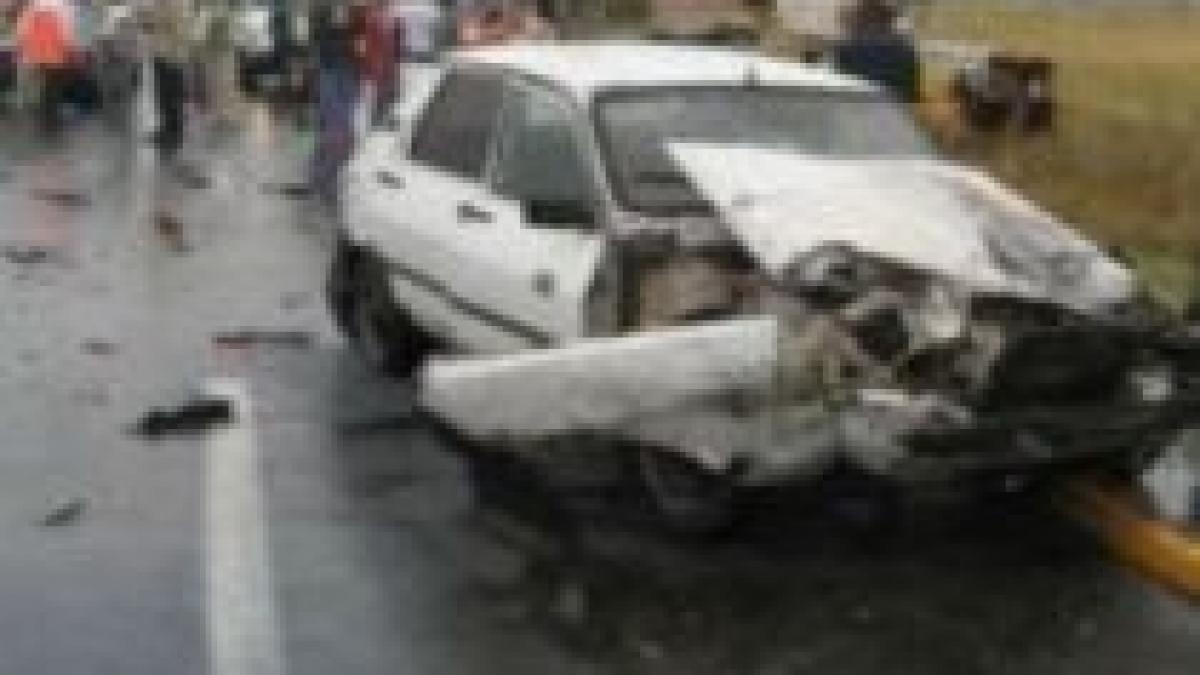 pitesti un politist beat a accidentat trei masini