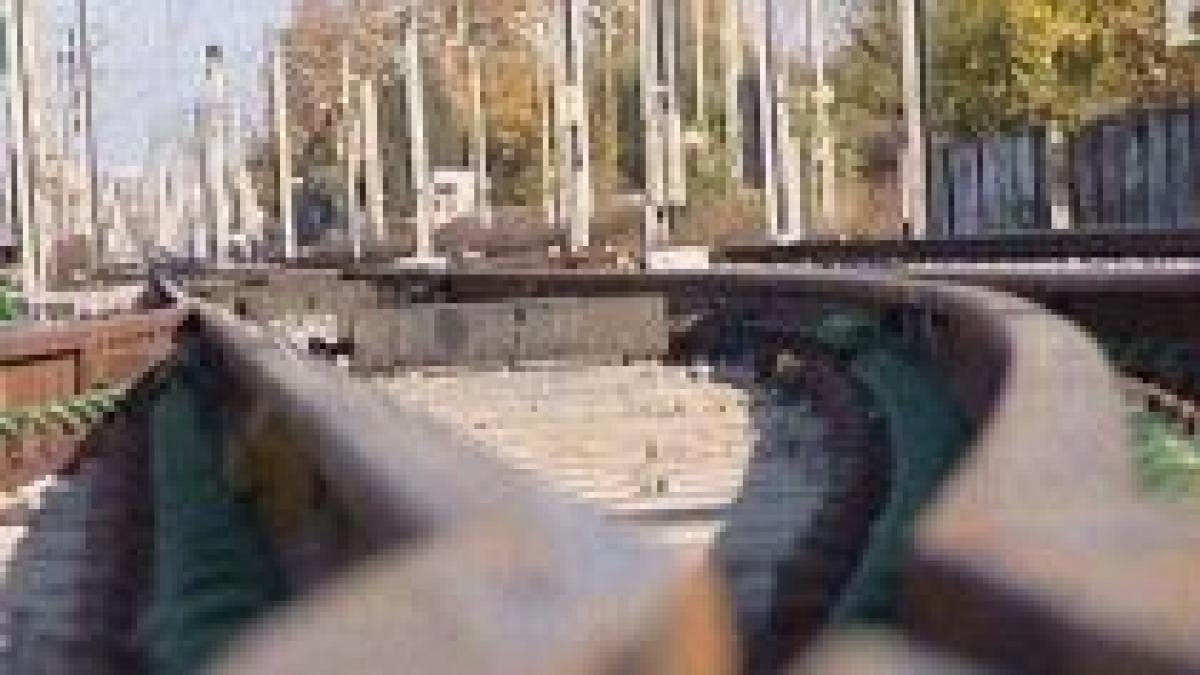 gata cu furtul de pe caile ferate ministerul transporturilor interzice firmelor sa mai cumpere