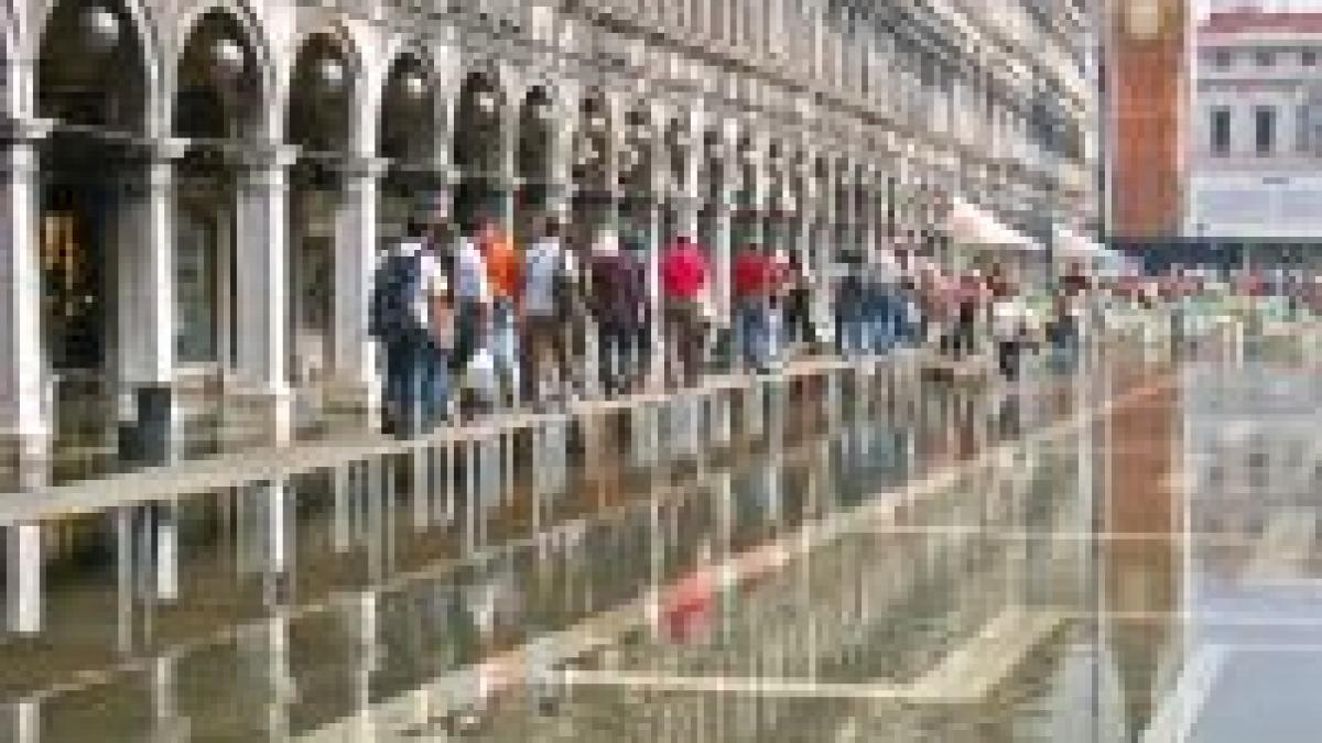 venetia amenintata de inundatii din cauza ploilor abundente