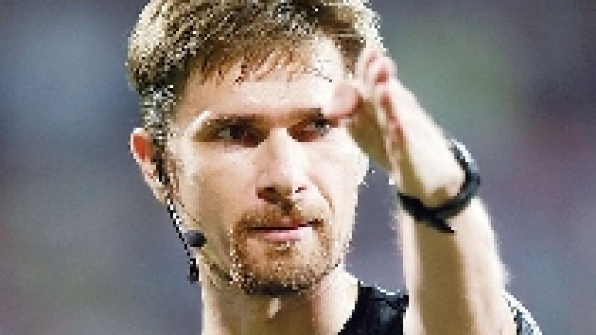 extraterestrii de la barcelona la mana arbitrului alexandru tudor