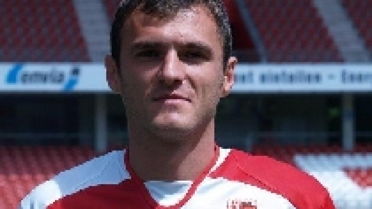 energie cottbus cu jula titular pierde la wolfsburg