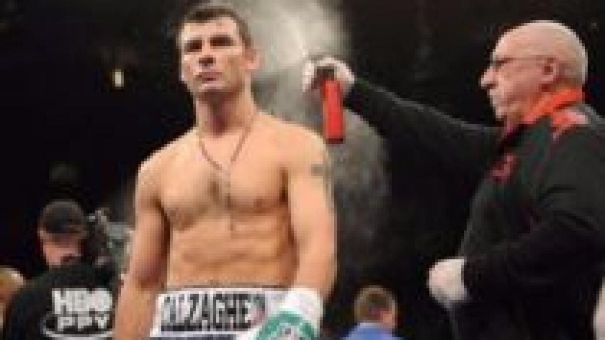joe calzaghe campion mondial la semi grea 46 de meciuri fara infrangere in boxul profesionist video