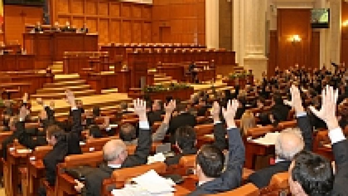 doua ong uri au prezentat o lista cu 130 de candidati incompatibili