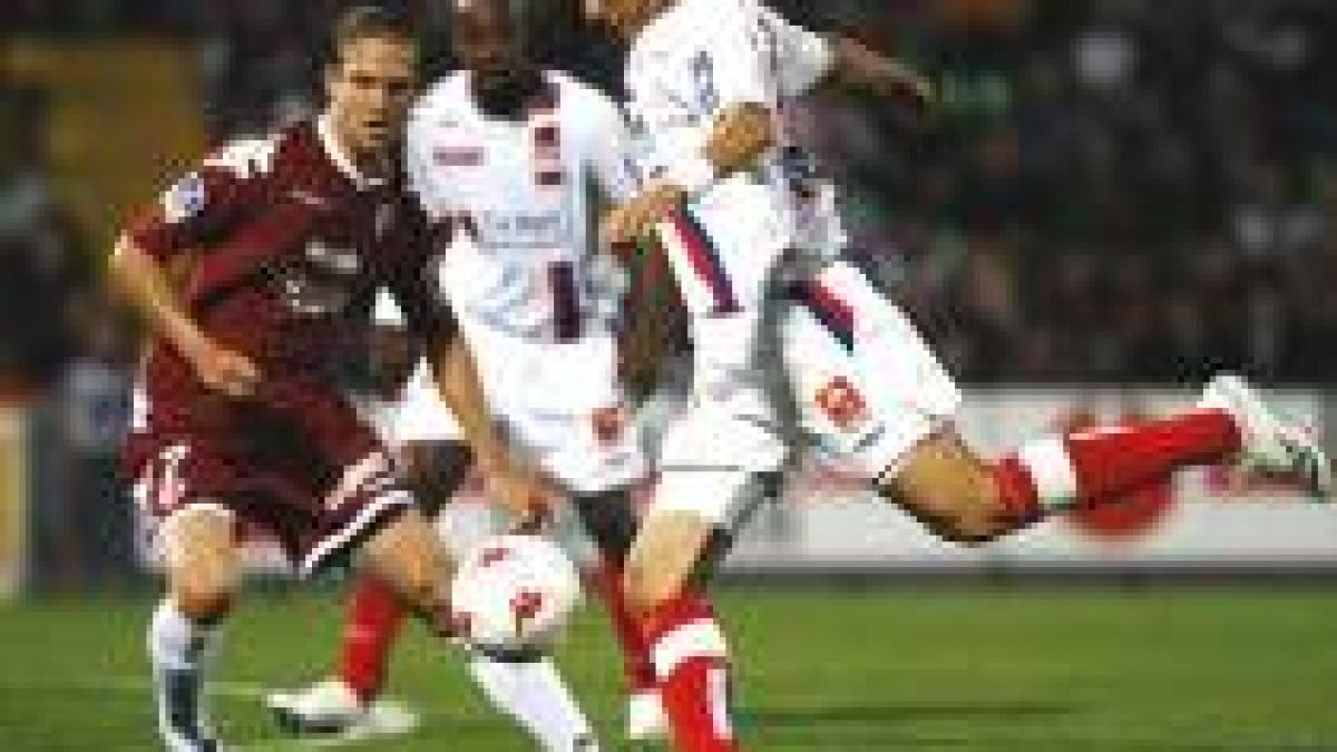 adversar steaua lyon invinsa pe teren propriu dupa un an si eliminata din cupa ligii video