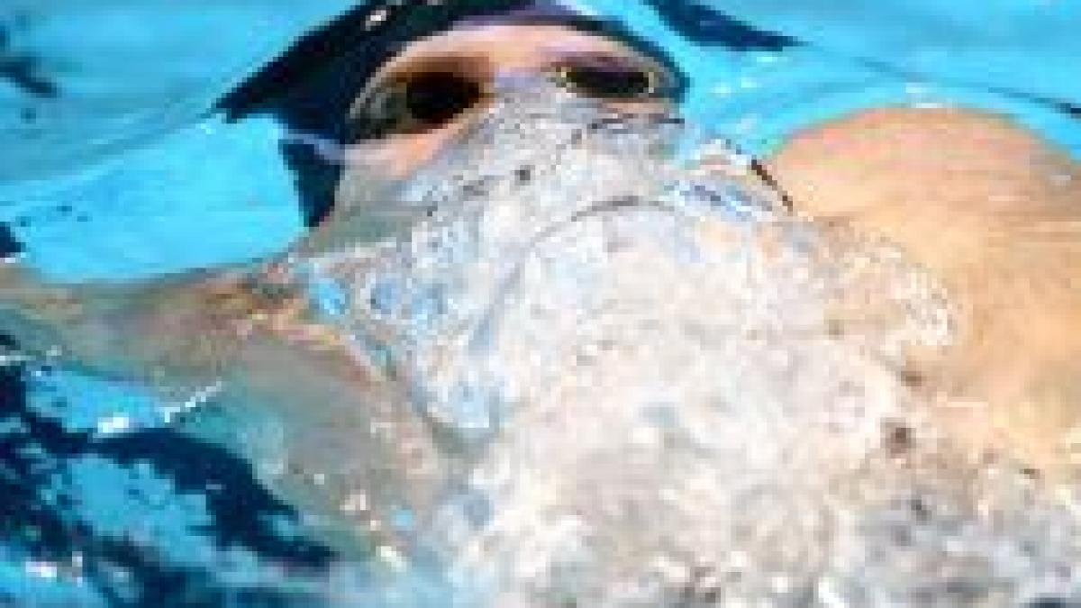 peter marshall record mondial la proba de 50 de metri spate in bazin scurt