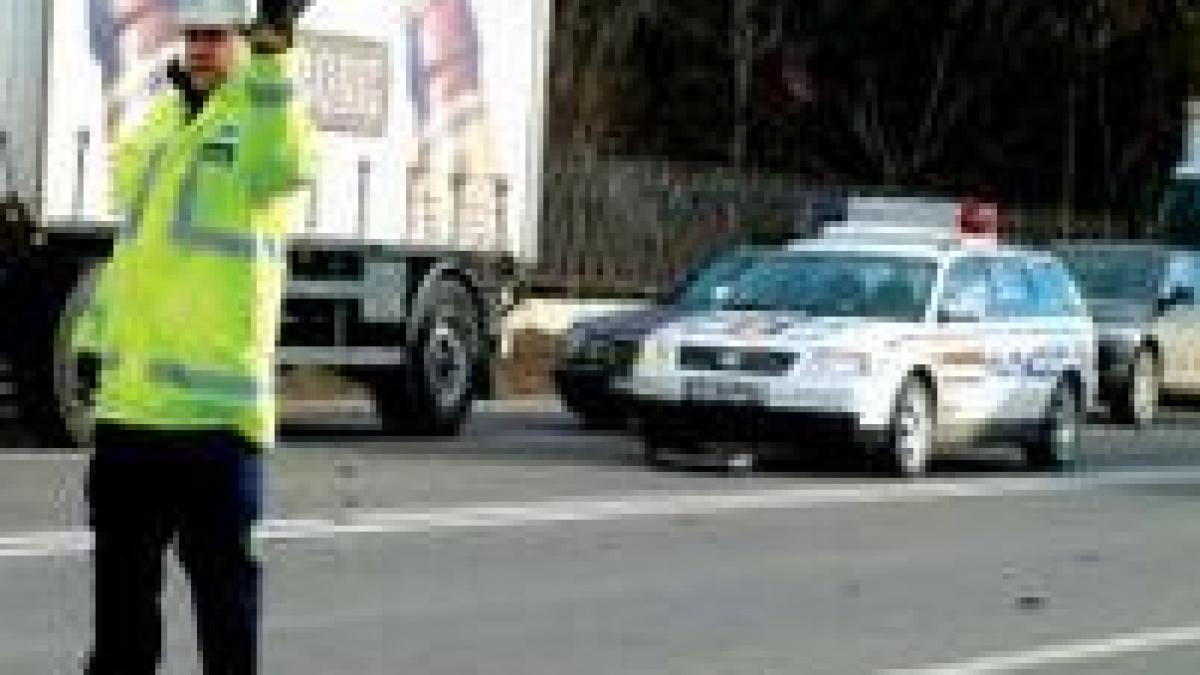 infotrafic amenintari cu pistolul geamuri sparte si automutilare pe soselele din romania