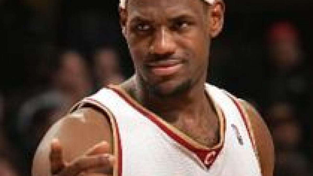 nba slam dunk incredibil reusit de lebron james video