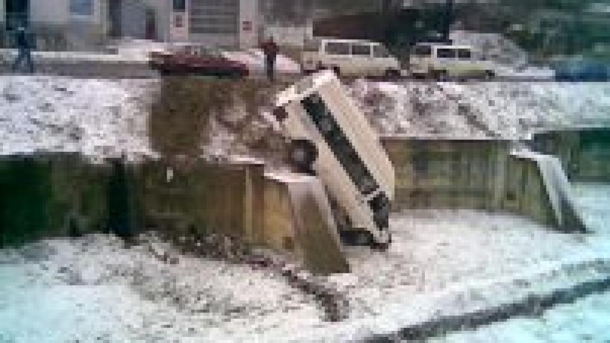 videonews imagini de la cititori problema locurilor de parcare rezolvata in iasi foto