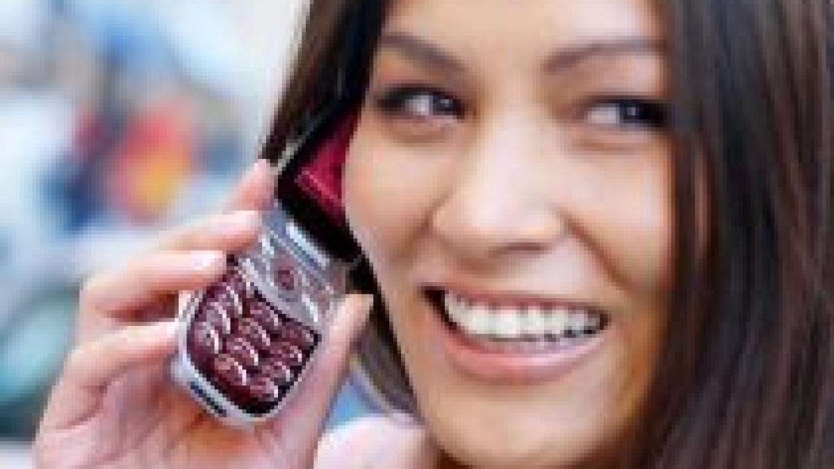 romanii vorbesc doua ore pe luna la telefonul mobil