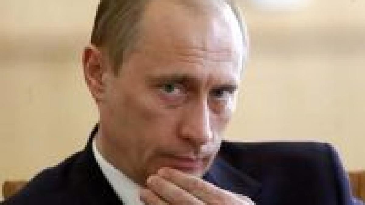 putin ii acuza pe americani de declansarea crizei economice