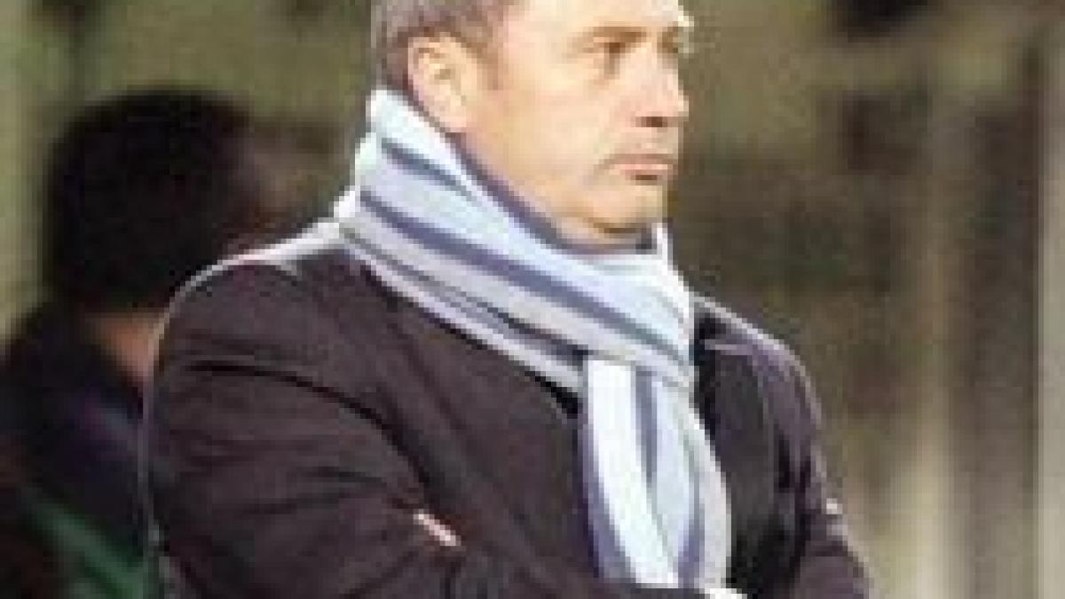 mircea rednic parca jucam cu minge medicinala