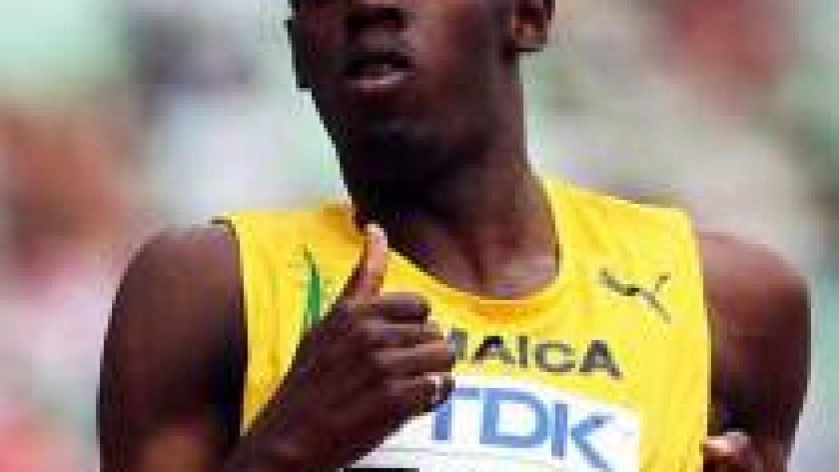 atletul usain bolt testeaza masini de formula 1 si se antreneaza cu real madrid