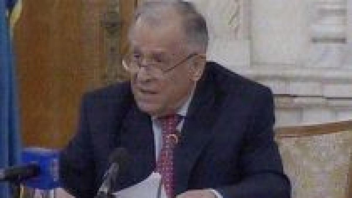 ion iliescu s a retras oficial din parlament criticand actualii guvernanti