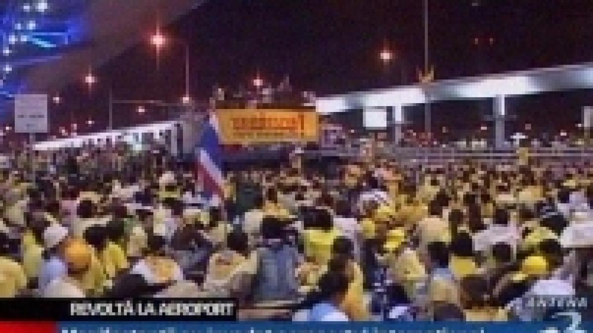 aeroportul international din bangkok ocupat de demonstranti 3000 de turisti sunt blocati