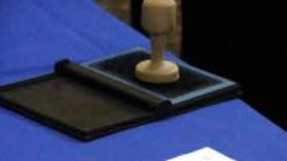 bucuresti lista candidatilor creditati cu prima sansa in obtinerea unui mandat de parlamentar