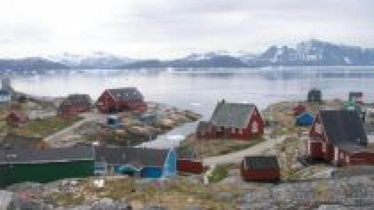 cetatenii groenlandei au ales regimul de autonomie extinsa in cadrul unui referendum