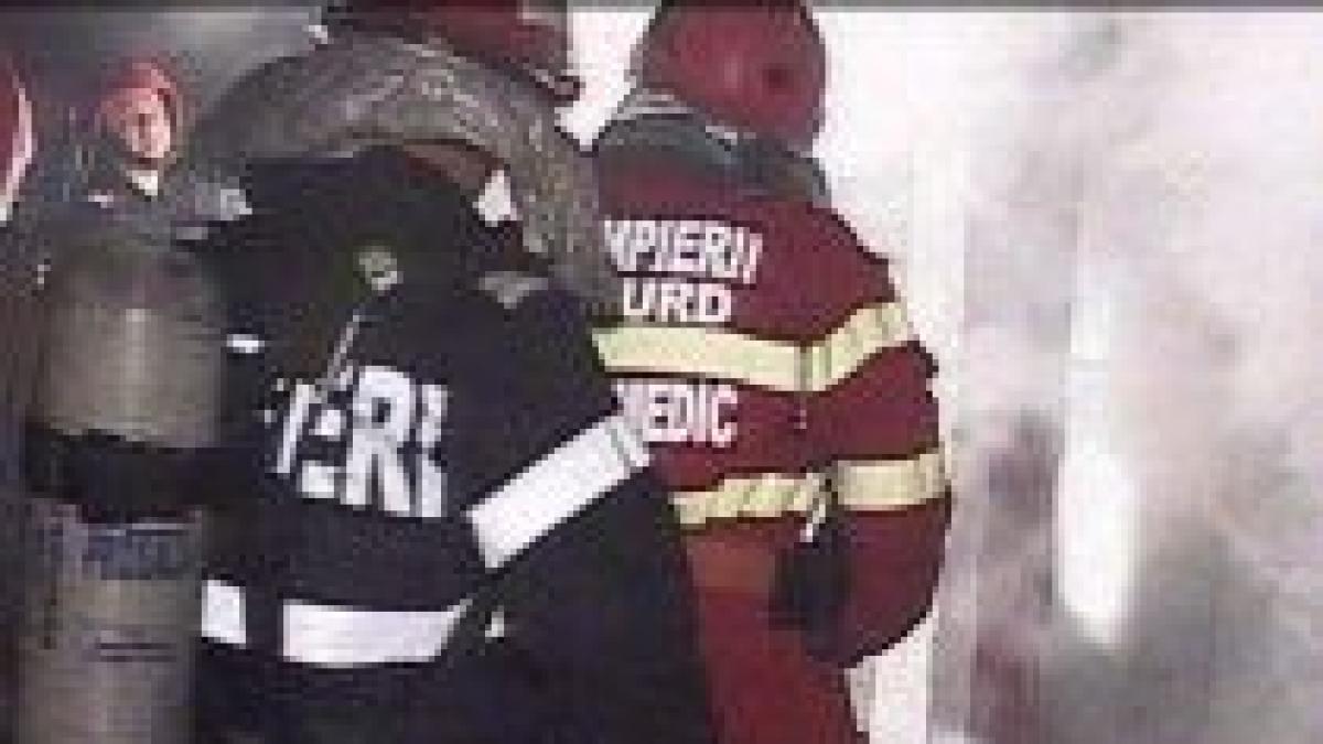 doua incendii au izbucnit in bucuresti si unul in voluntari in mai putin de doua ore