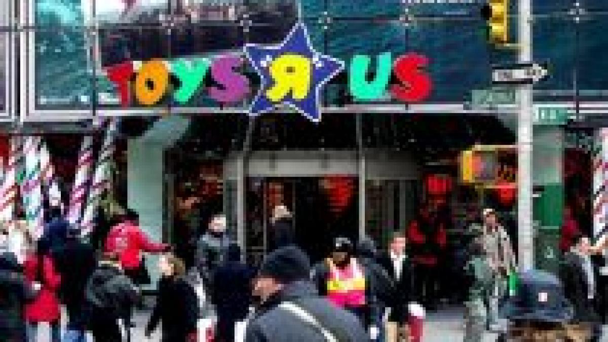 patru luni consecutive de scadere a consumului in sua semn de recesiune acuta