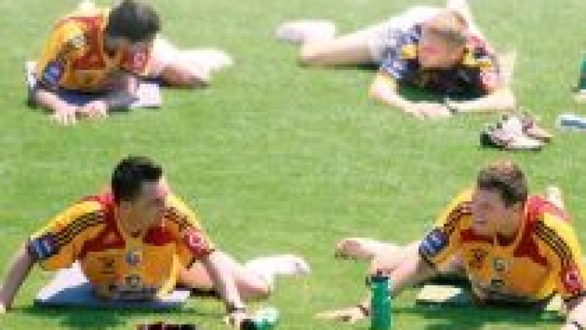 romania renunta la turneul din oman si va juca amicale cu nationala de tineret si steaua