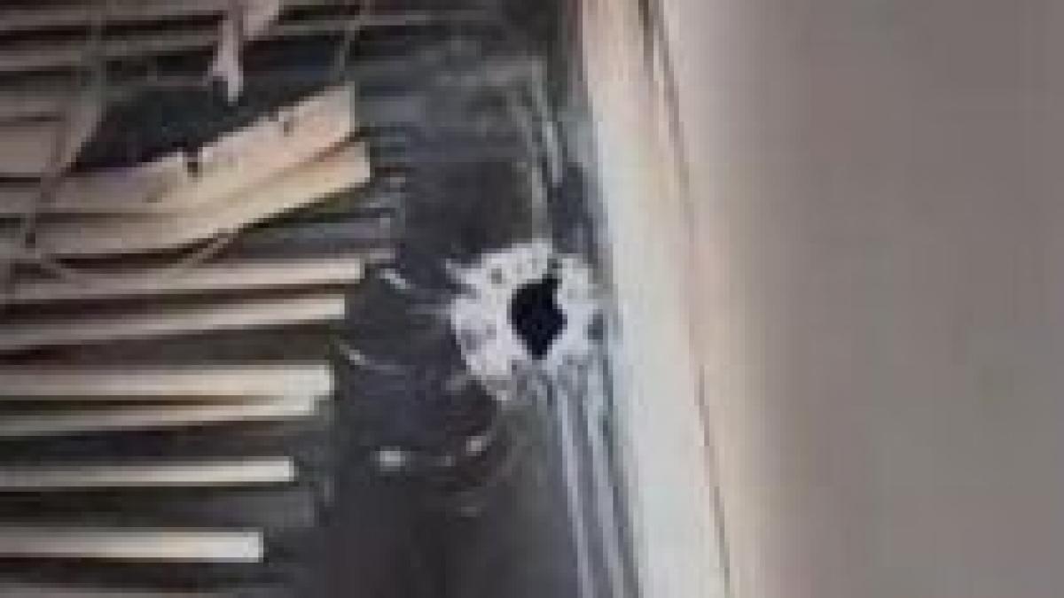 un prezentator tv din thailanda la un pas de a fi ucis in direct video