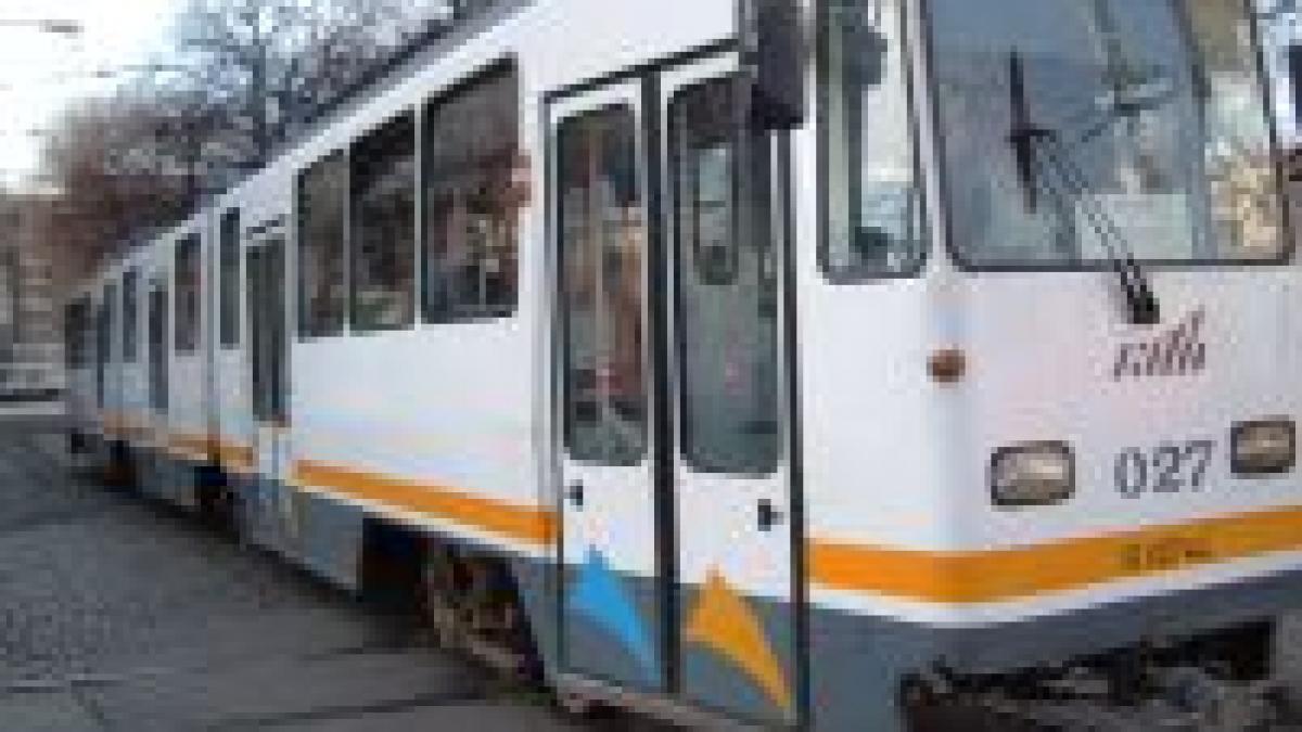 bucuresti tramvaiele liniei 21 isi reiau traseul de baza