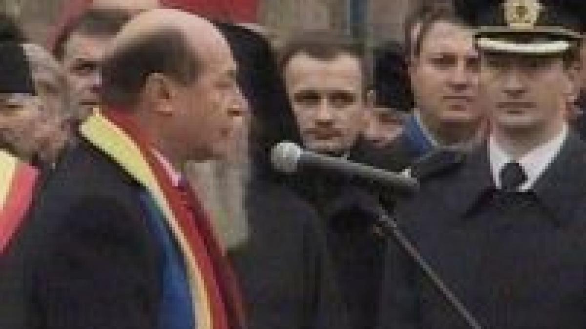 traian basescu prezent manifestarile din alba iulia dedicate zilei nationale