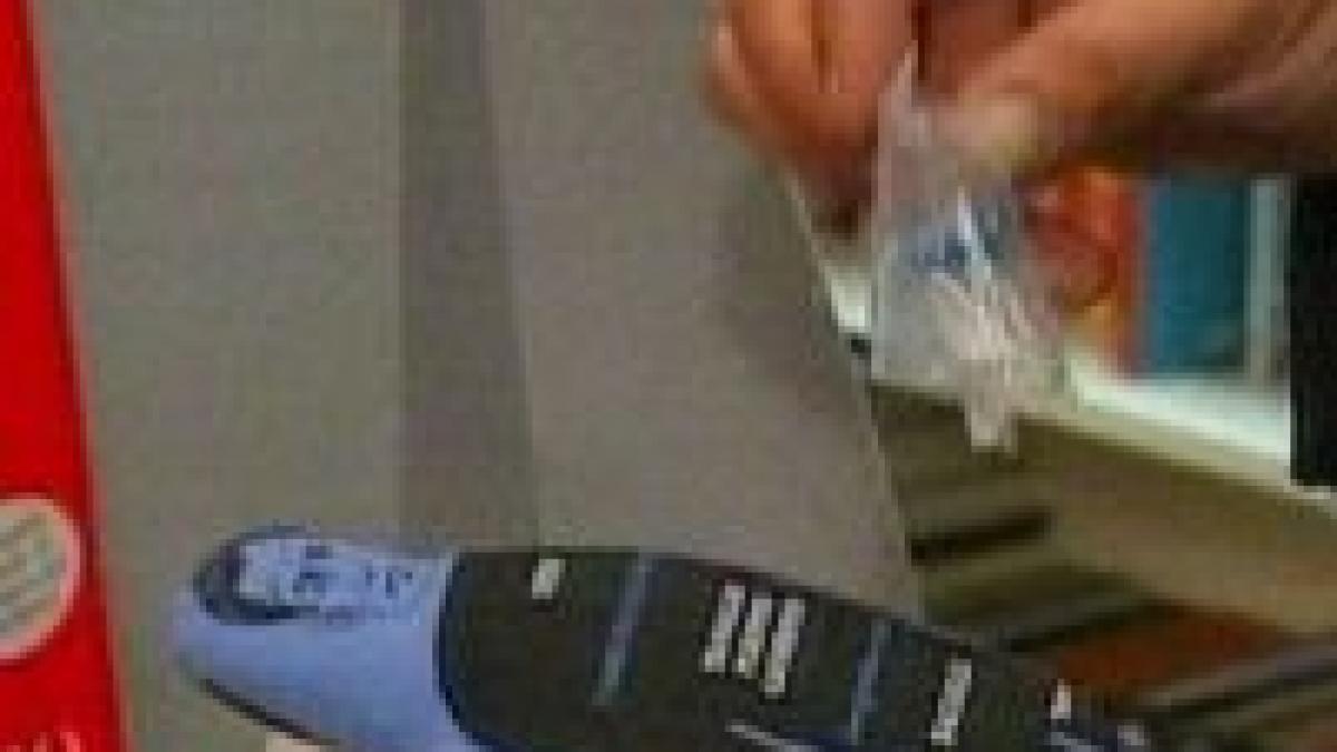 victorie partiala pentru sarkozy in procesul impotriva firmei care vinde papusi voodoo cu imaginea