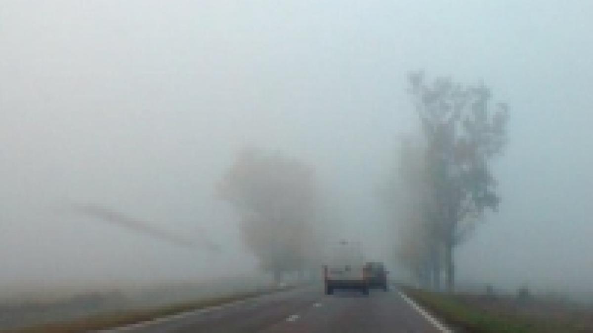 infotrafic un autoturism a fost lovit de un tren rapid trei morti