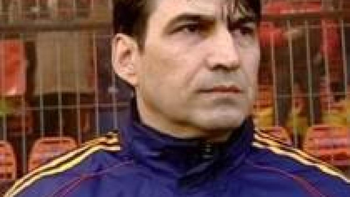victor piturca vrea victorii in meciurile cu serbia si austria