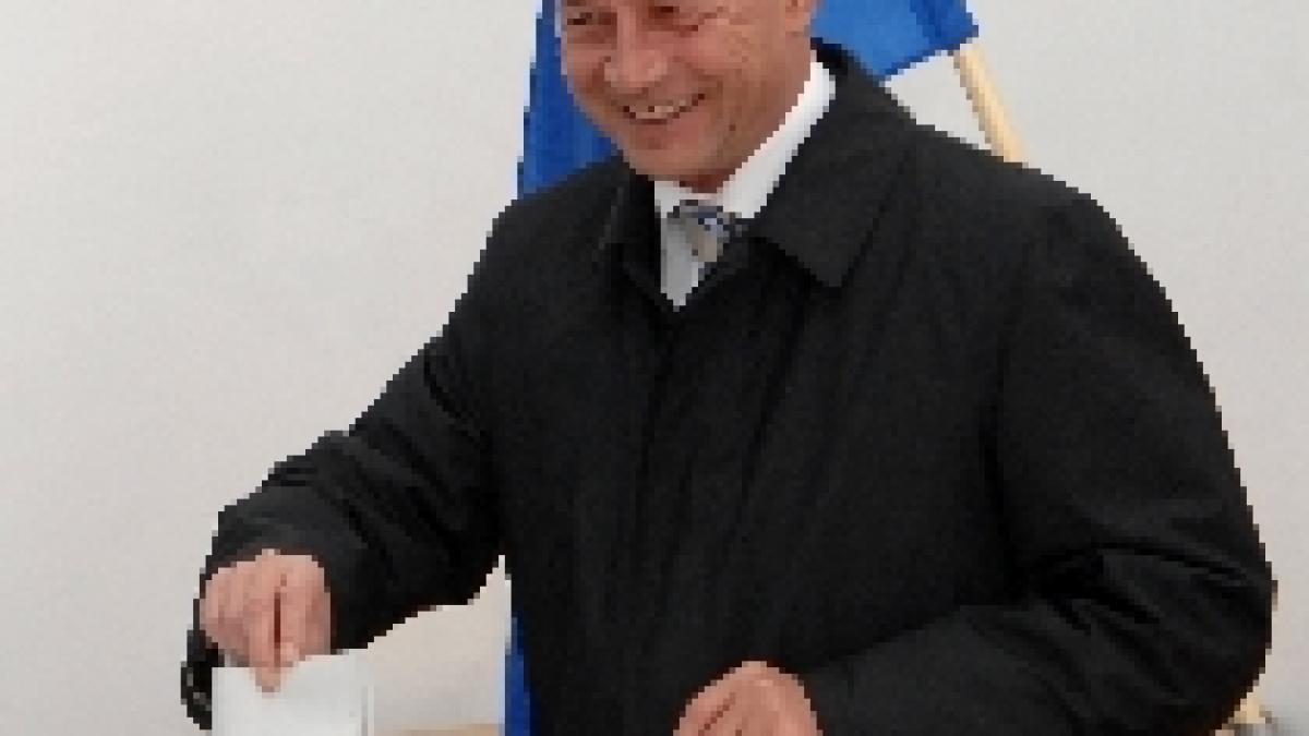 traian basescu pregatit de negocieri vezi premierii agreati de cotroceni