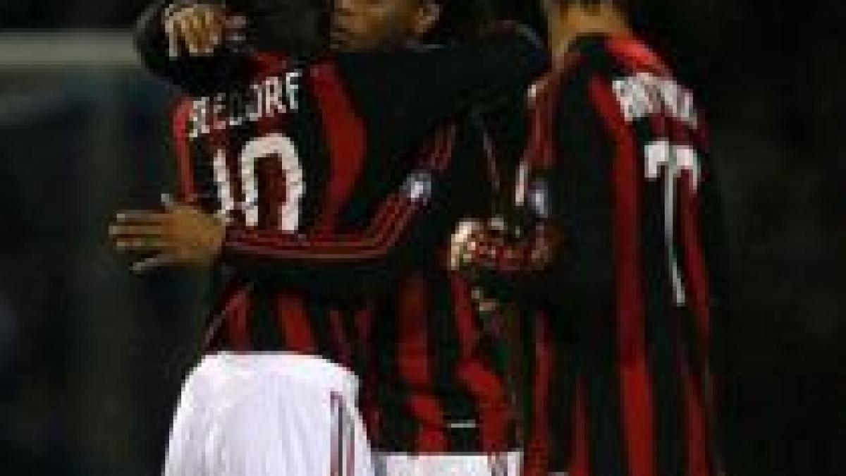 probleme pentru milan ronaldinho accidentat iar kaka este nemultumit